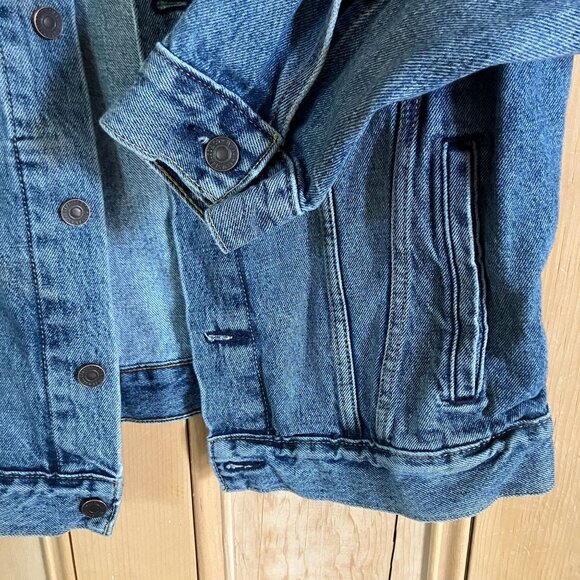 Levi's Premium Womens Vintage Fit Denim Trucker Jacket Size Small Blue FA EXC - Picture 6 of 12